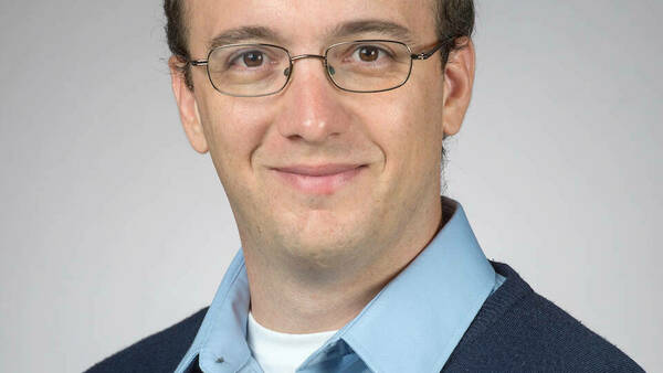 Castruccio earns two honors for his work in environmental statistics