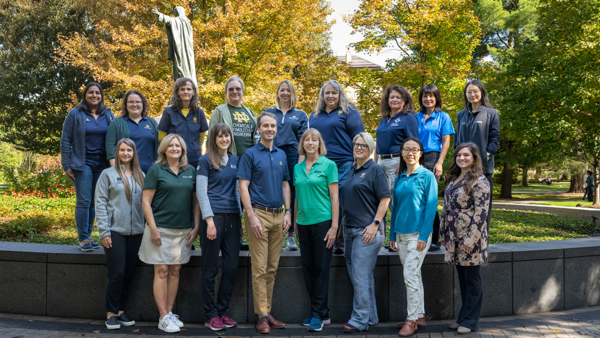 Summer REU team, including six Notre Dame Engineering staff and faculty affiliates, recognized with Presidential Team Irish Award